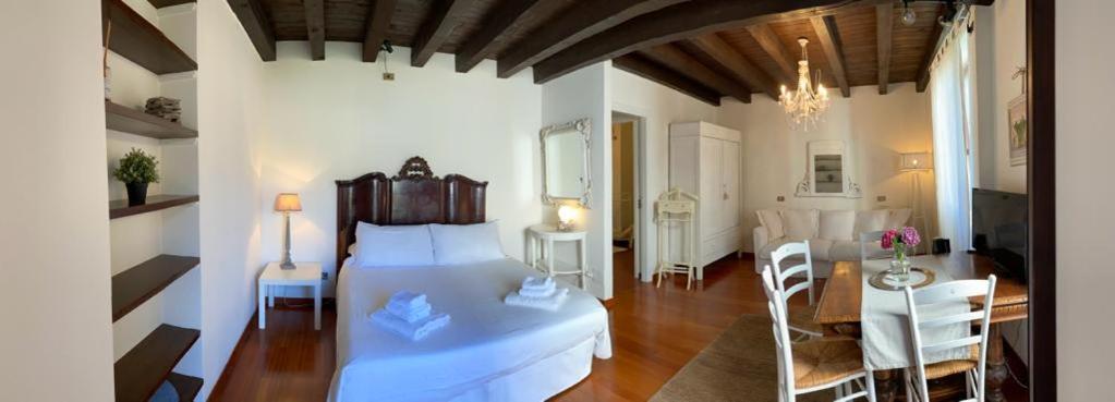 Il Giardino Segreto Bed & Breakfast Iseo Ruang foto
